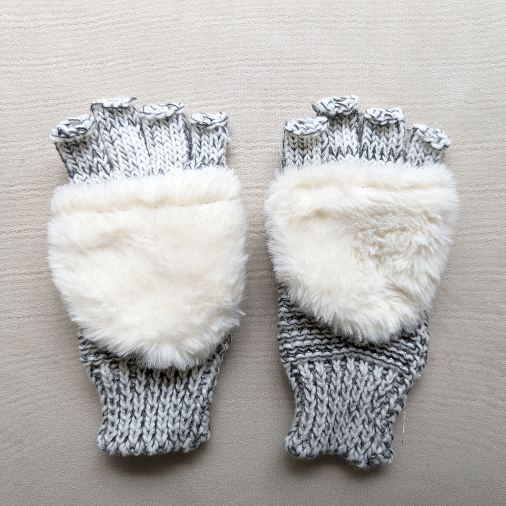 NWOT Convertible Mittens to fingerless gloves